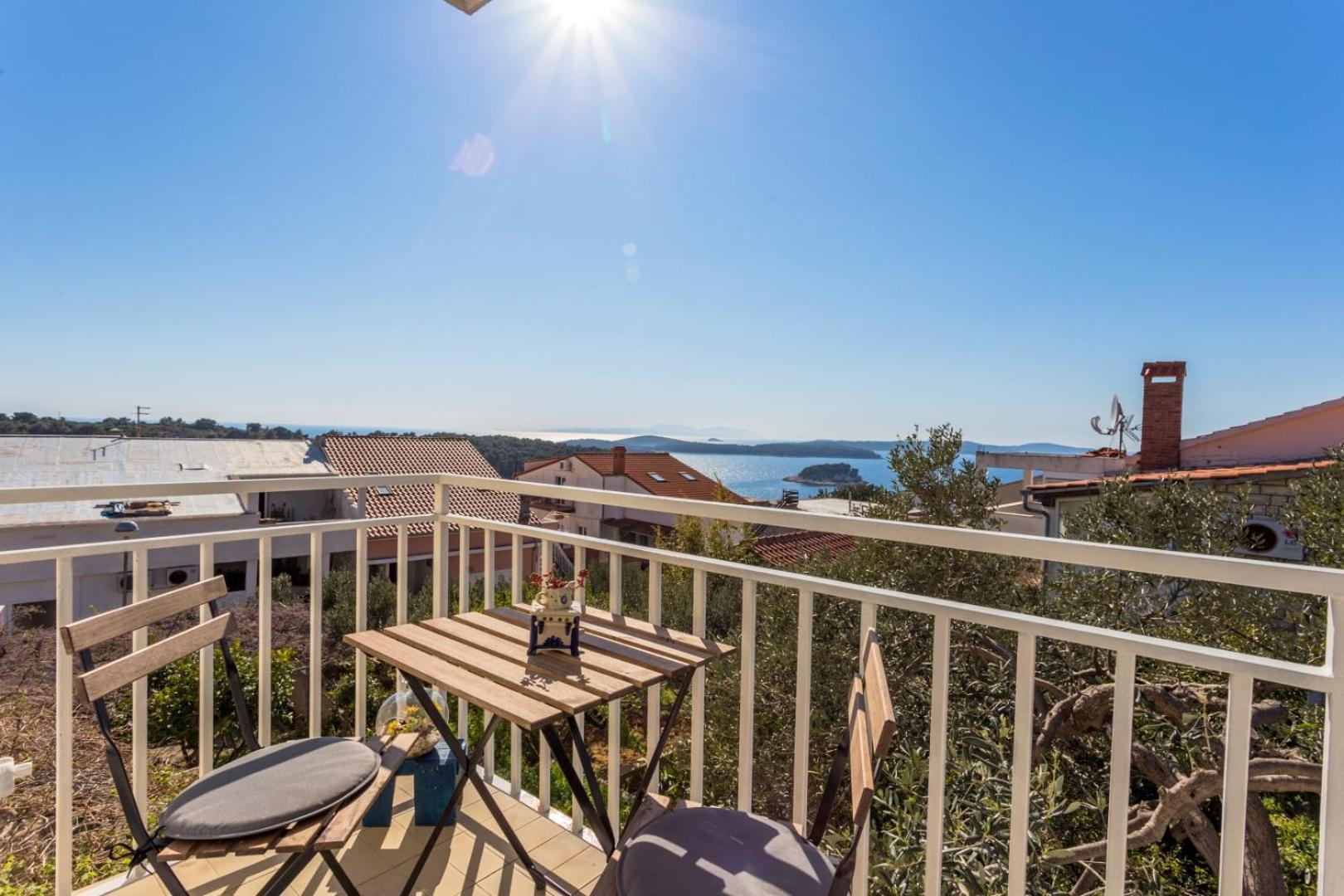 Peaceful Apartment With Beautiful View Hvar Town Eksteriør billede
